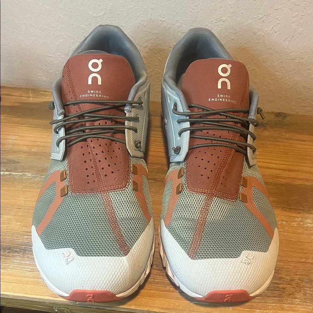 On Cloud Mens 5 Combo sneakers in a Fossil and Canyon color way size 13 - Picture 2 of 8